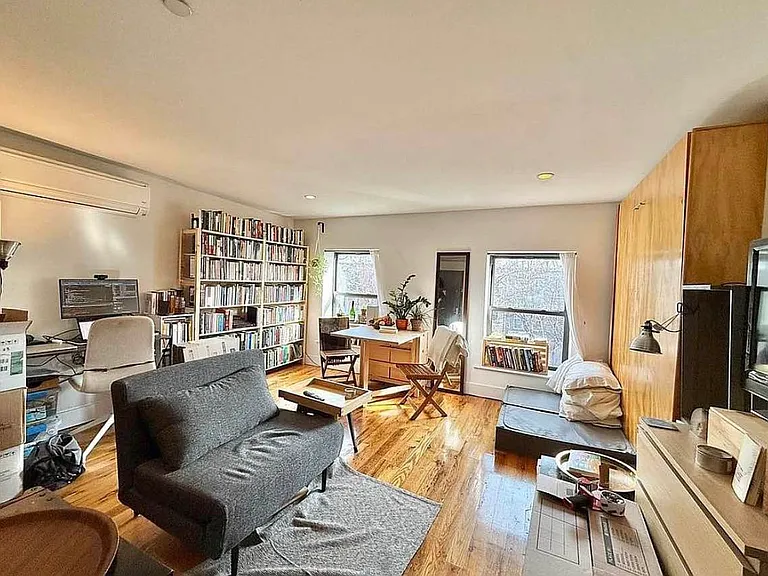 448 Jefferson Ave #4R — Photo 10