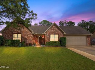 5914 Ingleside Dr, Horn Lake, MS 38637