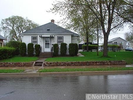 1st image of 242 6th Ave N