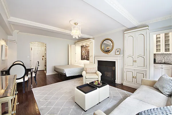 Sold by Stribling | media 18