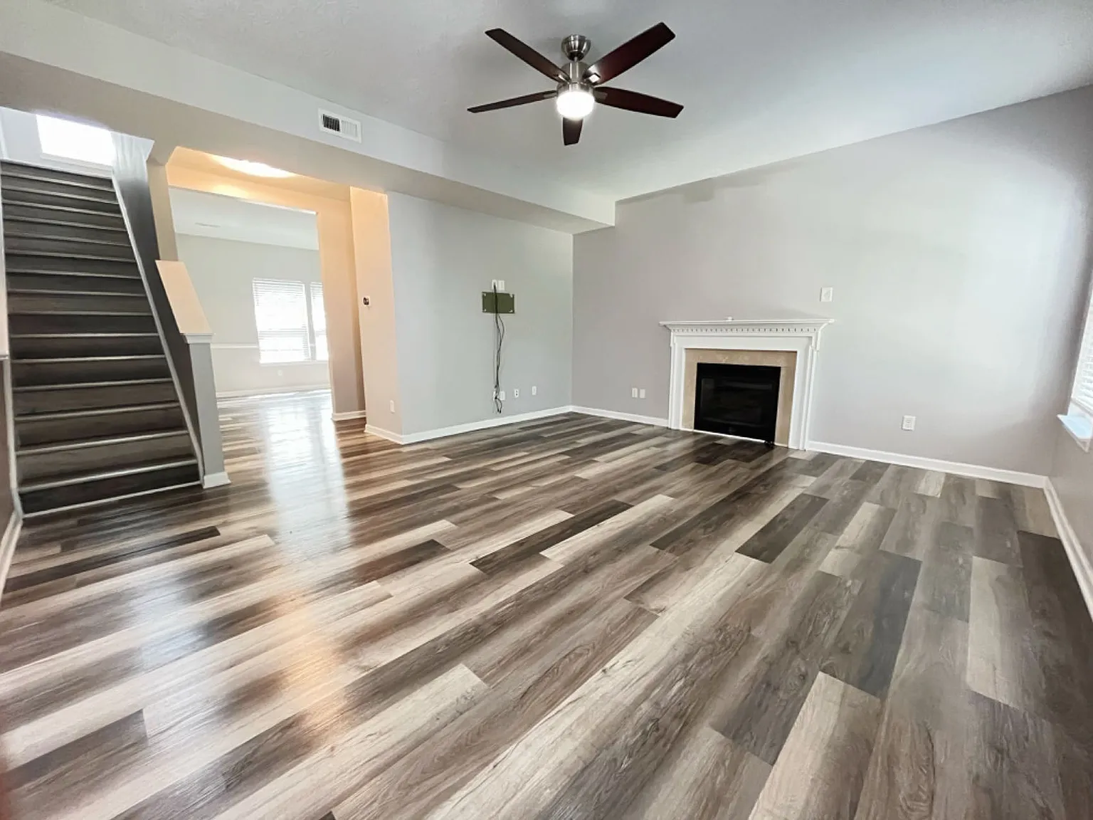4 bed, 2.5 bath, 2112 sqft, $2,100 — Photo 4