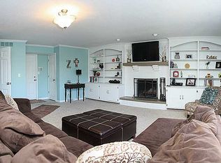 3136 Lake Ct, Greenwood, IN