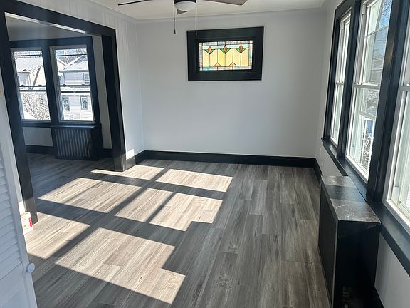 2nd image of 80 Roosevelt Ave