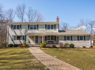 595 Emerald Trl, Martinsville, NJ 08836