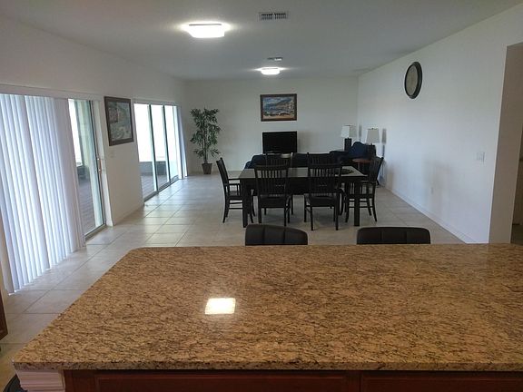 Open kitchen