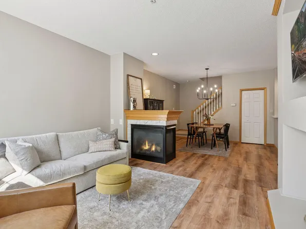 13700 54th Ave N APT 405, Plymouth, MN 55446