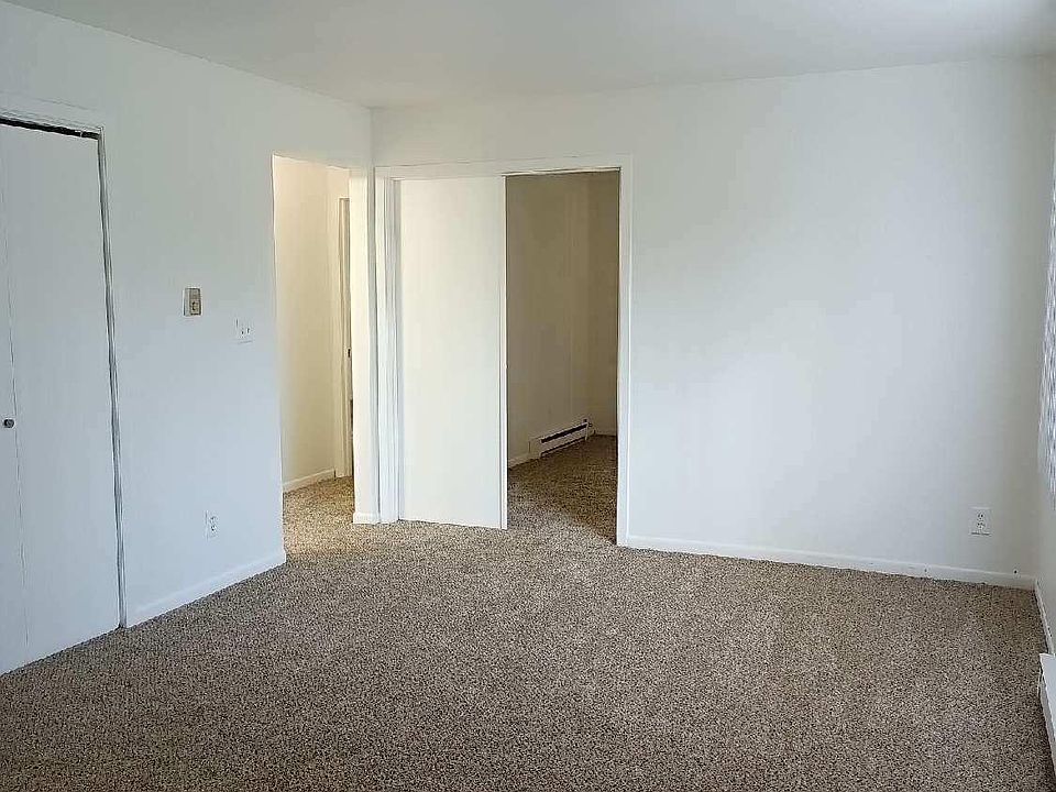 1st image of 4609 Trevor Cir #8