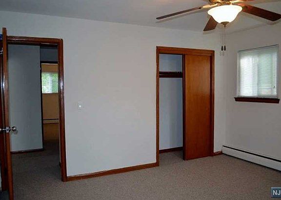 3rd image of 760 Harvard Pl Floor 2