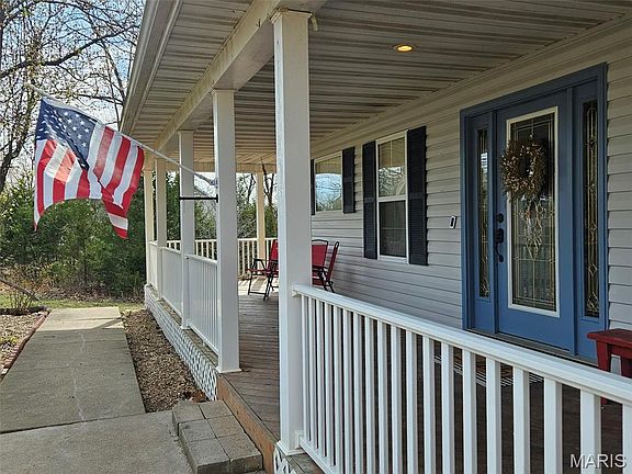3rd image of 20381 Heritage Rd