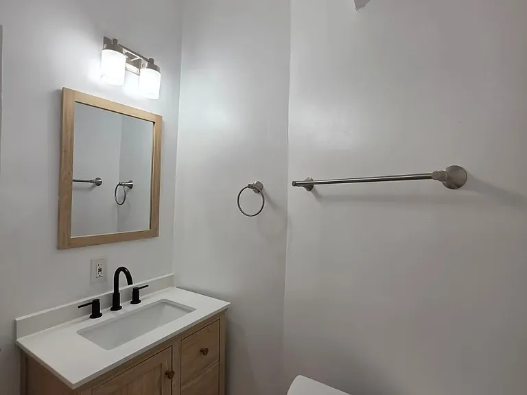 905 N Patterson Park Ave — Photo 13