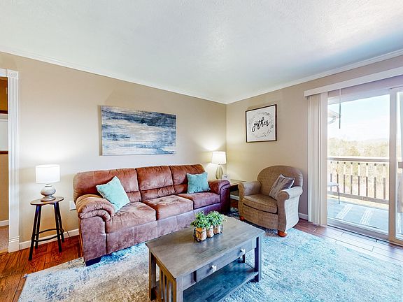 2nd image of 2956 Vineyards Parkway #23-5