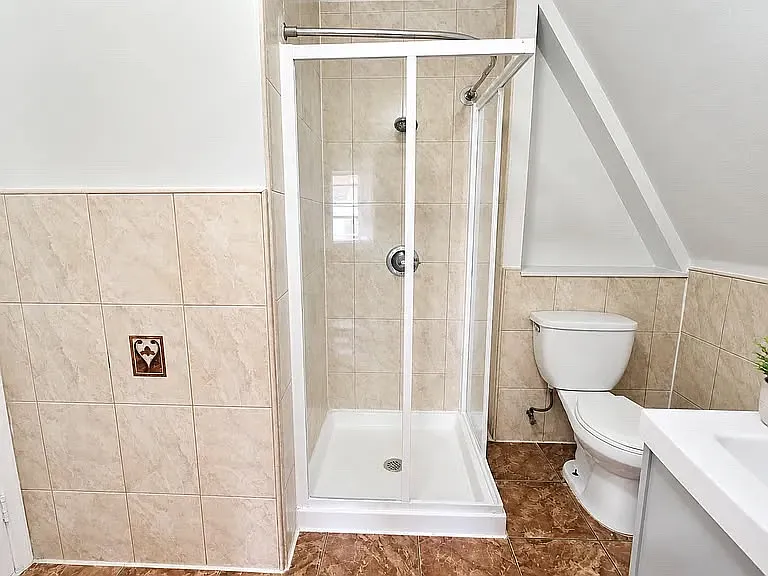 2 bed, $1,695 — Photo 3