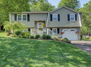 712 Main St, Meriden, CT 06451