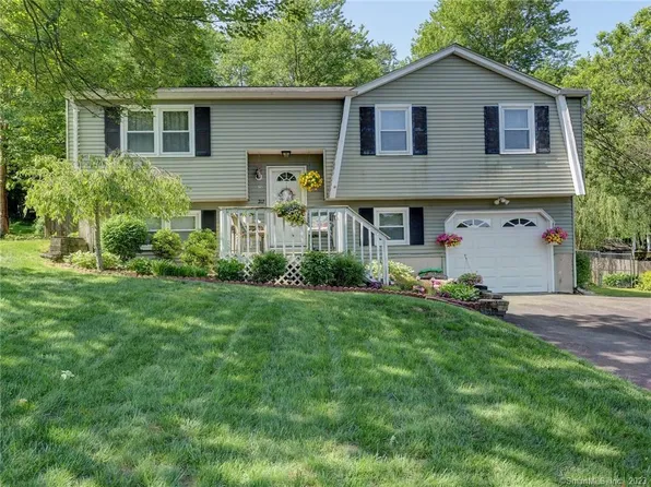 712 Main Street, Meriden, CT 06451