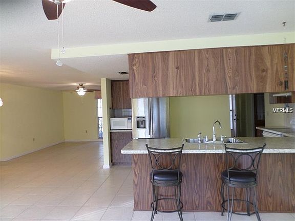 4th image of 5916 Berkford Dr