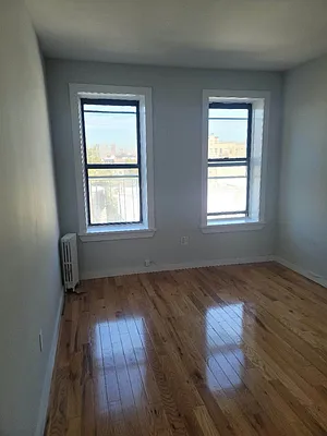 Rented by Voro Purple LLC | media 11