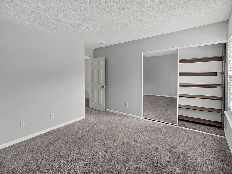 10745 Glenluce Ave — Photo 27