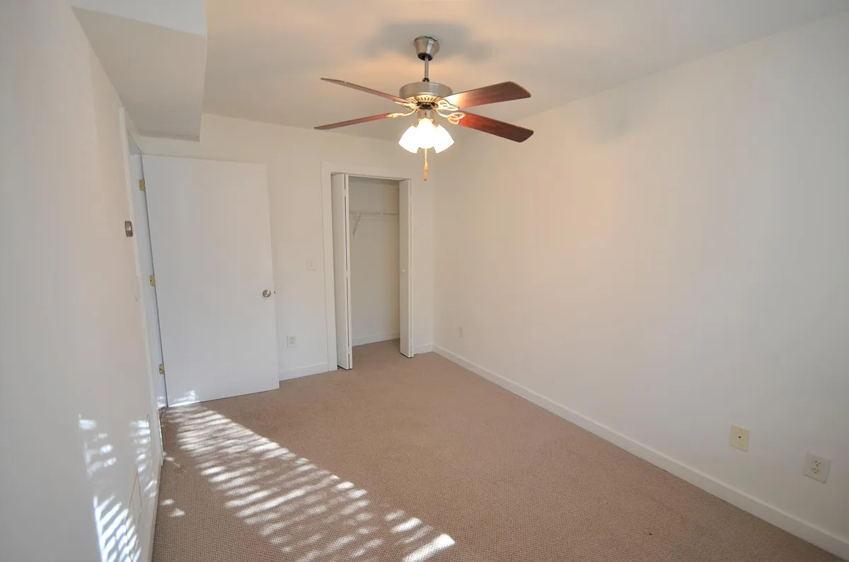 Building Photo - 142 Moreland Ave SE #102