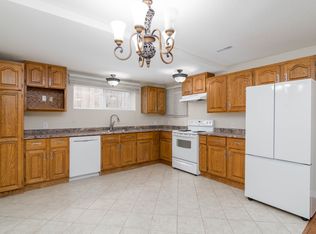 434 19th St NE, Medicine Hat, AB T1C1B3