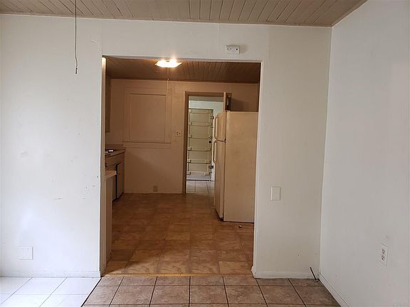 3rd image of 1107 N South St