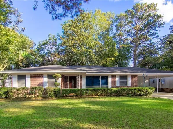 1502 Oakland St, Pineville, LA 71360