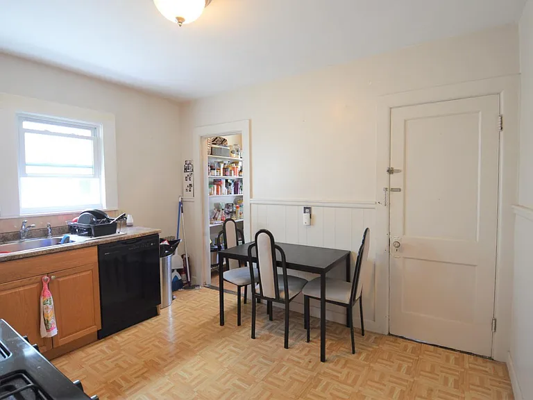 18 Hunnewell Ave #2 — Photo 4