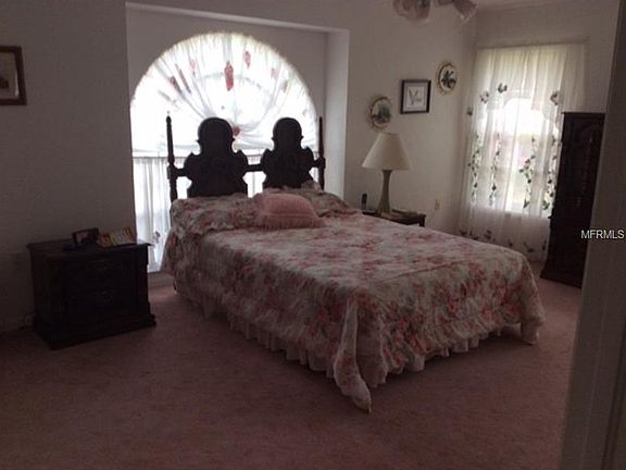 4th image of 2104 NE Voss Oaks Cir