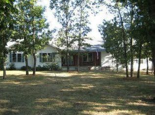 790 Maple Rd, Uniontown, KS 66779