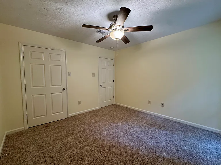 44 Kirkland Dr — Photo 26
