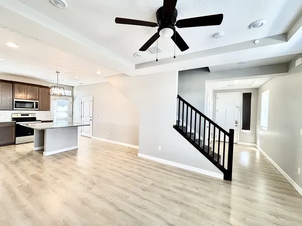 153 E Brushy Canyon St, Saratoga Springs, UT 84045