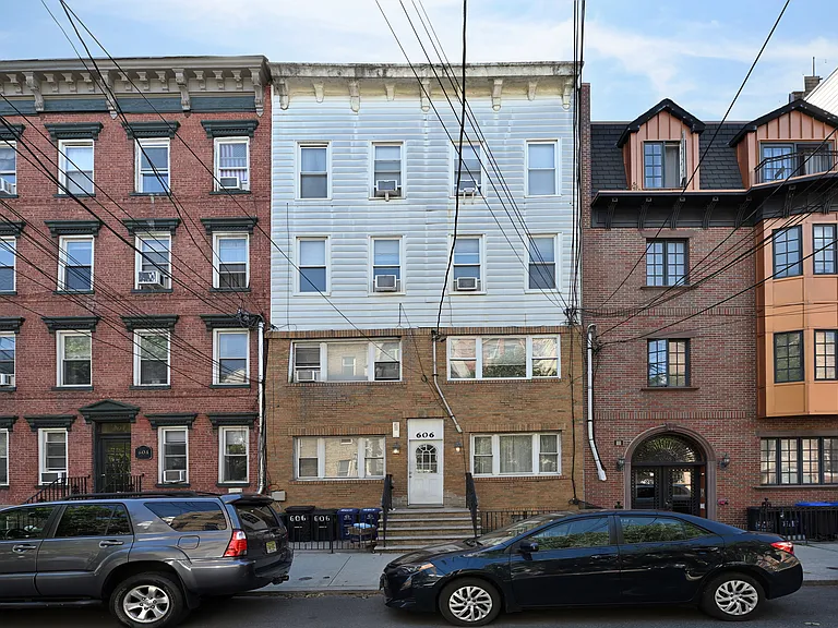 606 Jefferson St #3L — Photo 12