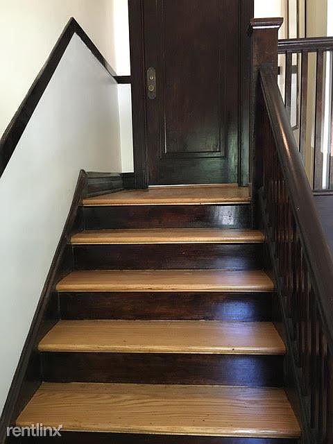 walk up to door