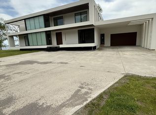 1722 Old Highway 2, Quinte West, ON K8N 4Z2