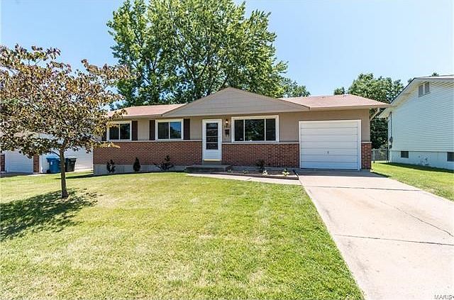7912 Lila - Beautifully renovated 3 bedroom, 1.5 bath home in the Hazelwood West school district.