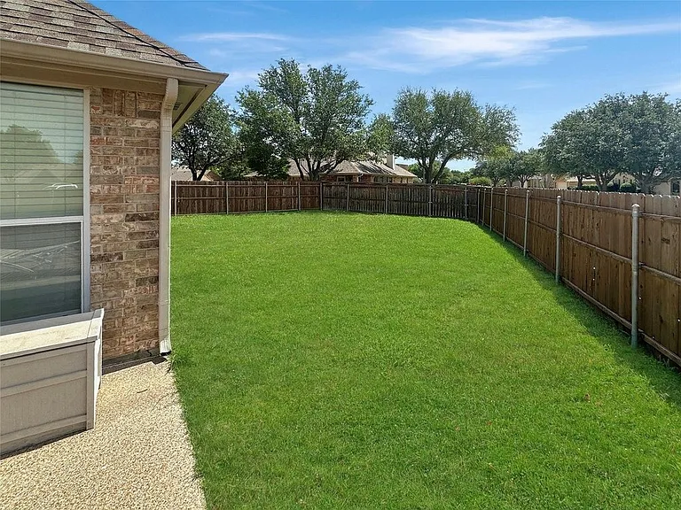 10717 Greenview Ct — Photo 27
