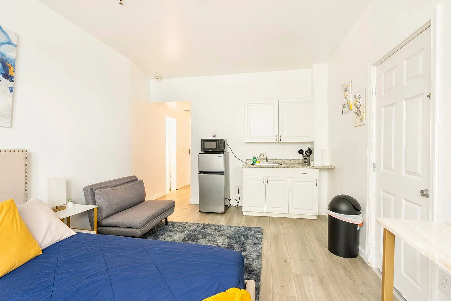 Studio, 470 sqft, $1,900 — Photo 4