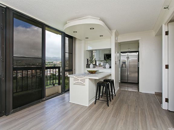 4th image of 3050 Ala Poha Pl APT 18W