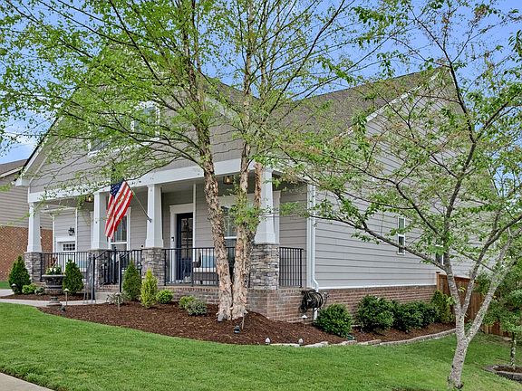 4th image of 9045 Macauley Ln