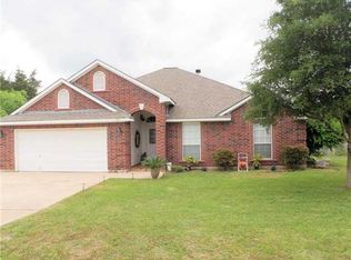 131 Kaeleku Ln, Bastrop, TX 78602