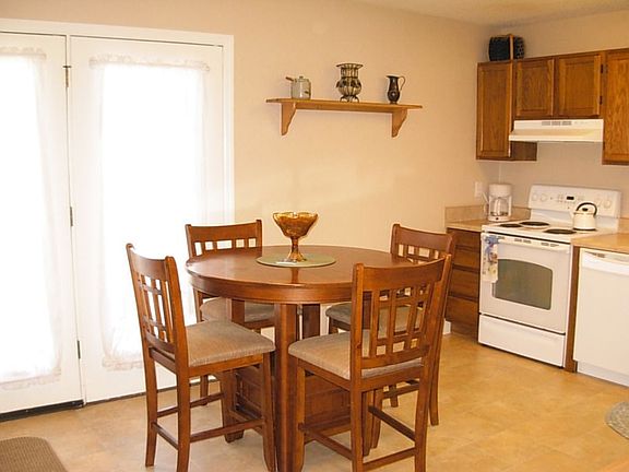 Updated kitchen with new flooring and new countertops!