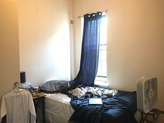 5th image of 153 Boerum St APT 3