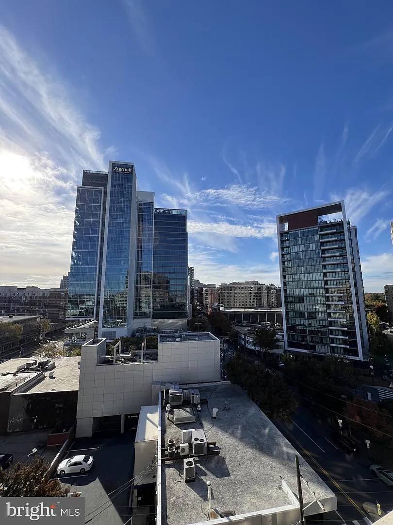 4801 Fairmont Ave APT 909 photo 1