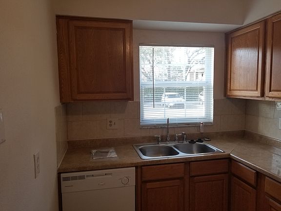 4th image of 14428 Reuter Strasse Cir APT 1