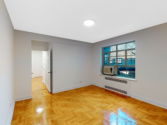 4th image of 150 Greenway Ter APT 21W