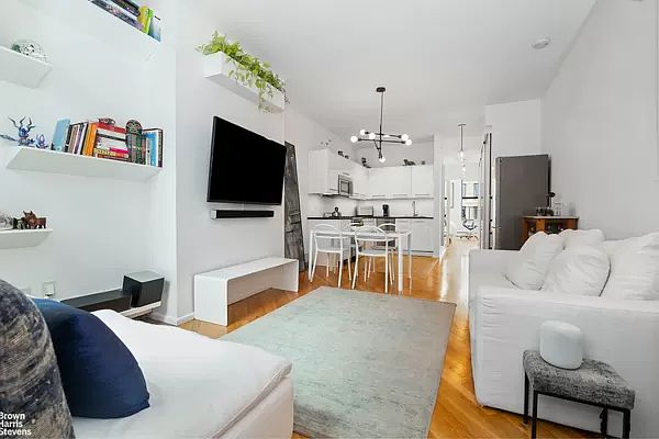 1st image of 120 2nd Ave APT 5B