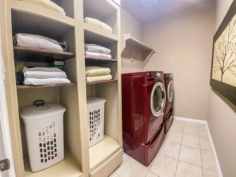 1391 Riverside Oaks Dr — Photo 24