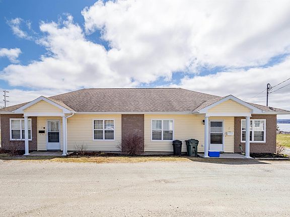 3rd image of 3 Mosher Ln