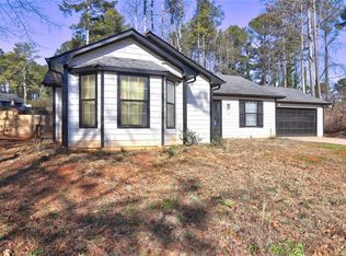 3338 Lindale Ct, Ellenwood, GA 30294