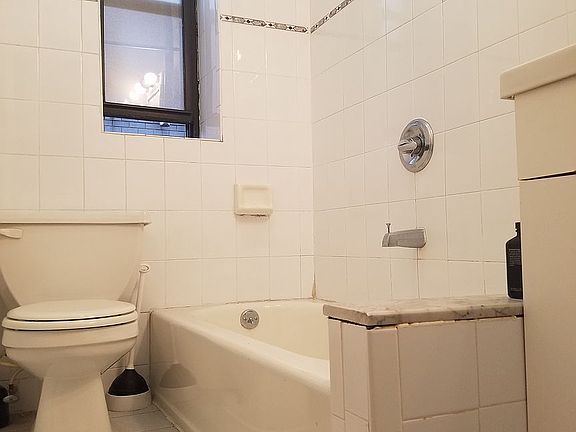 5th image of 140 E 17th St APT 2B
