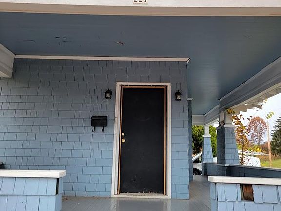 2nd image of 227 E Chilhowie Ave